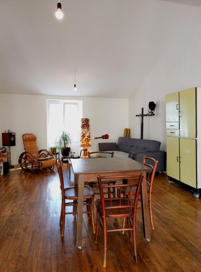 La Maison De Thomas Saint-Amant-de-Boixe Eksteriør billede